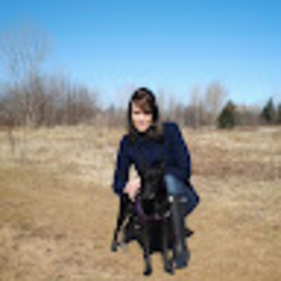 Meet your Posher, Hayley - Picture 1 of 1